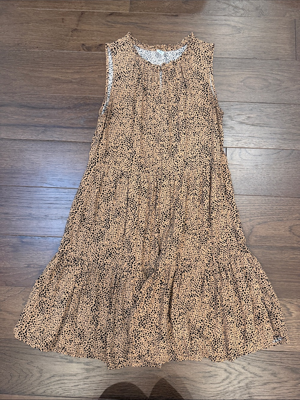 Old Navy Dress Large Leopard Spotted Tiered Split Vneck Size XS - C31-067